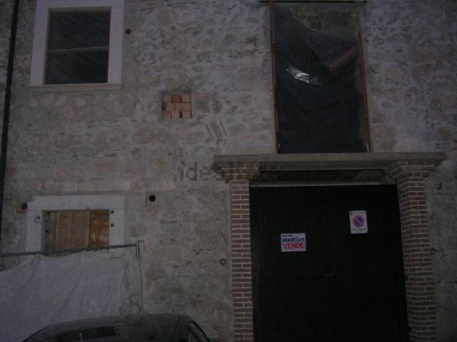 Casa in vendita a Celano, Abruzzo