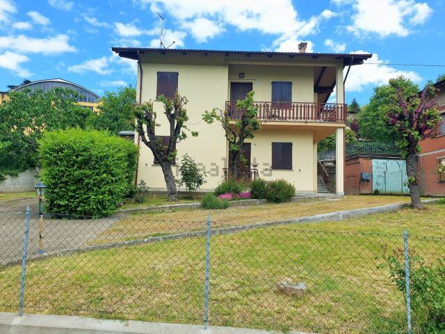 Casa in vendita a Unione dei comuni del Distretto Ceramico, Maranello