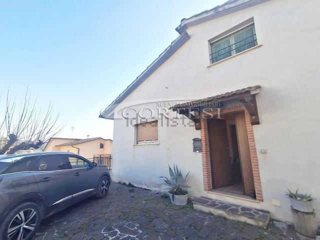 Casa in vendita a Villa Pitignano, Cenerente