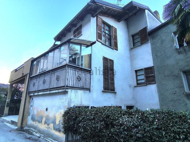Casa in vendita a Cosio Valtellino, Lombardia