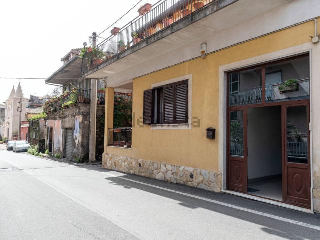 Casa in vendita a Santa Venera, Mascali