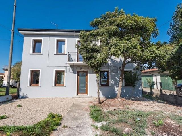 Casa in vendita a Piazza Vecchia, Gambarare