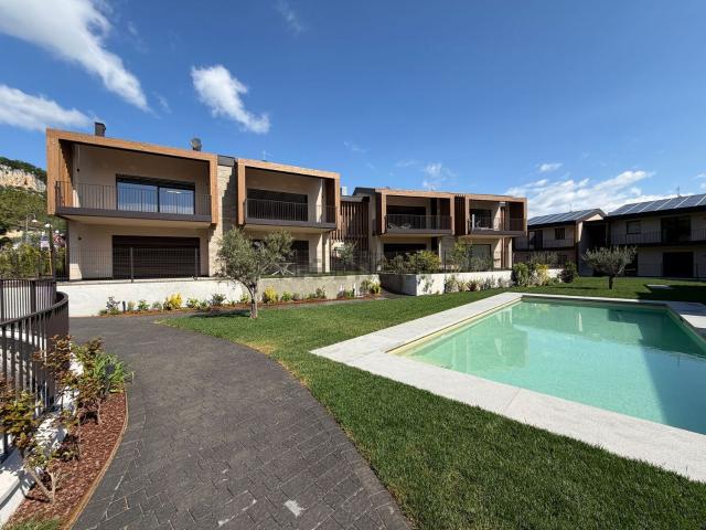 Casa in vendita a Affi, Veneto