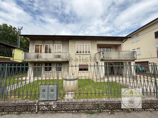 Casa in vendita a Este, Padova