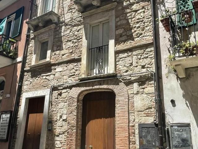 Casa in vendita a Guardiagrele, Abruzzo