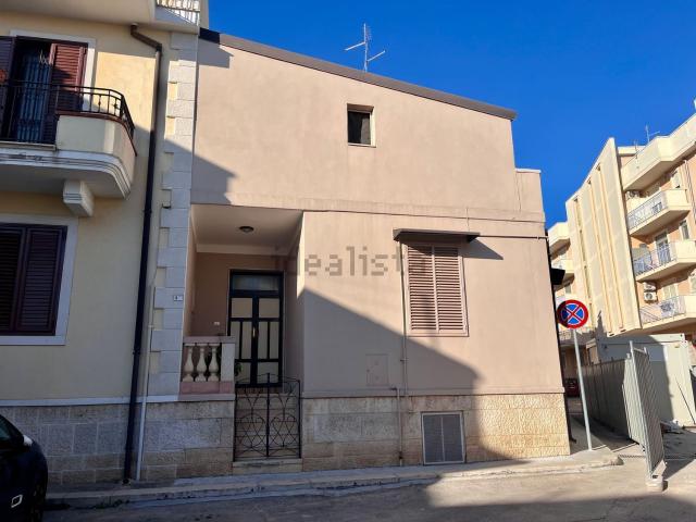 Casa in vendita a Puglia, Bari