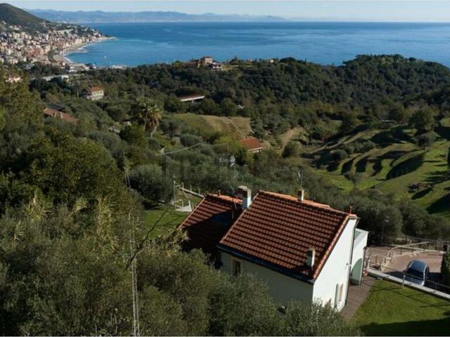 Casa in vendita a Piani di Celle, Celle Ligure