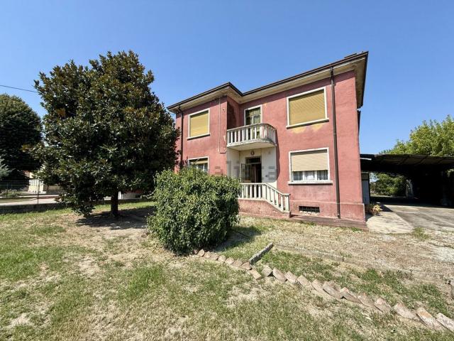 Casa in vendita a Bevilacqua, Veneto