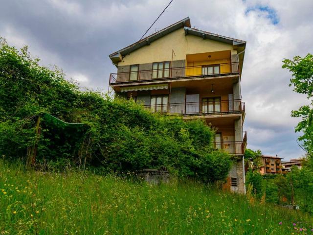 Casa in vendita a Comunità Montana della Valle Brembana, Zambla Bassa