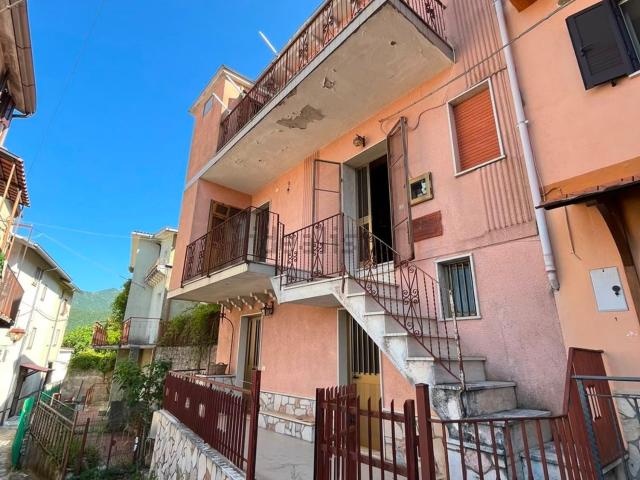 Casa in vendita a Valvori, Vallerotonda