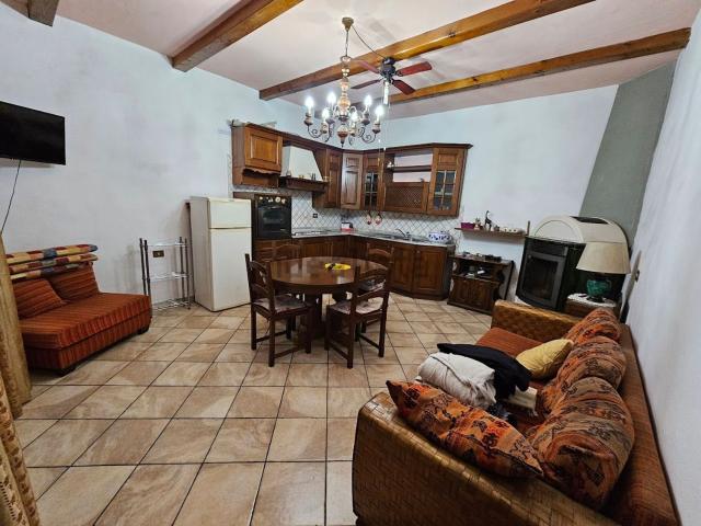 Casa in vendita a Vaiano, La Tignamica