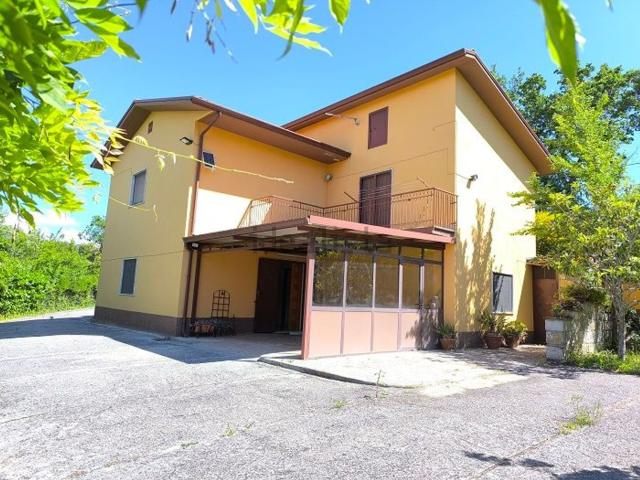 Casa in vendita a Terre dell’Ufita, Frigento