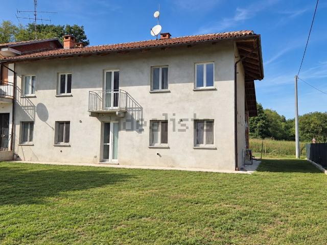 Casa in vendita a Salesina, Monale