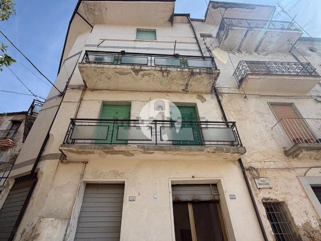 Casa in vendita a Luzzi, Cosenza