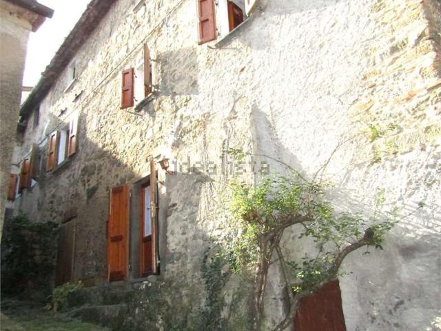 Casa in vendita a Quarrata, Toscana