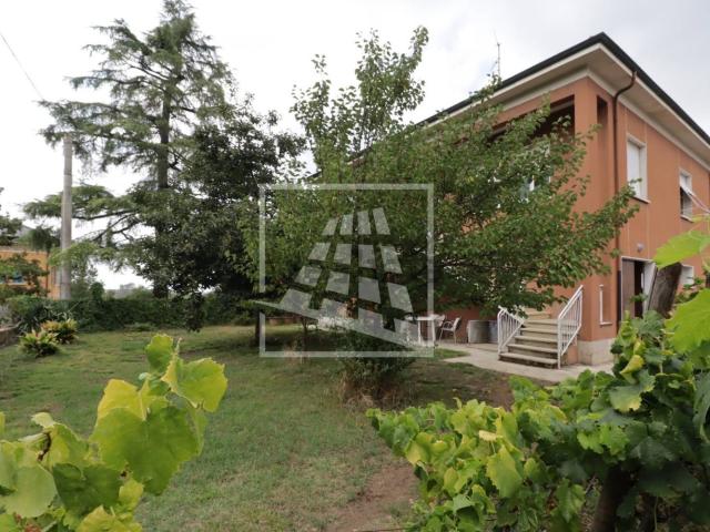 Casa in vendita a Colline Matildiche, Re