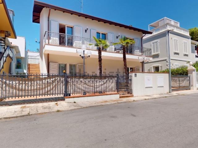 Casa in vendita a Alba, Riccione