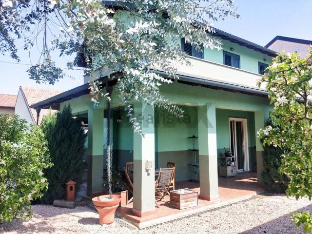 Casa in vendita a Tornaco, Novara