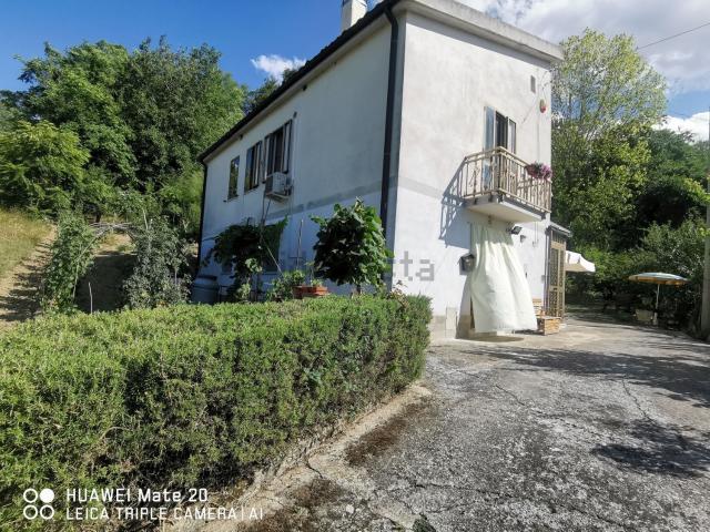 Casa in vendita a Penne, Abruzzo