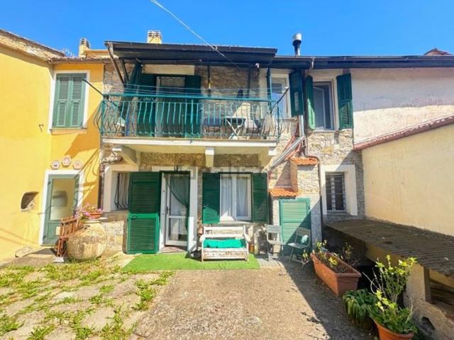 Casa in vendita a Molini di Prelà, Prelà