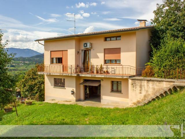 Casa in vendita a Laghi di Feletto, San Pietro di Feletto
