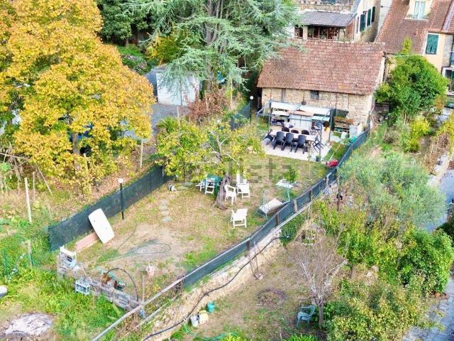 Casa in vendita a Prelà, Liguria
