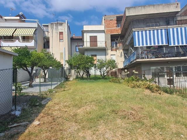 Casa in vendita a Spadafora, Sicilia