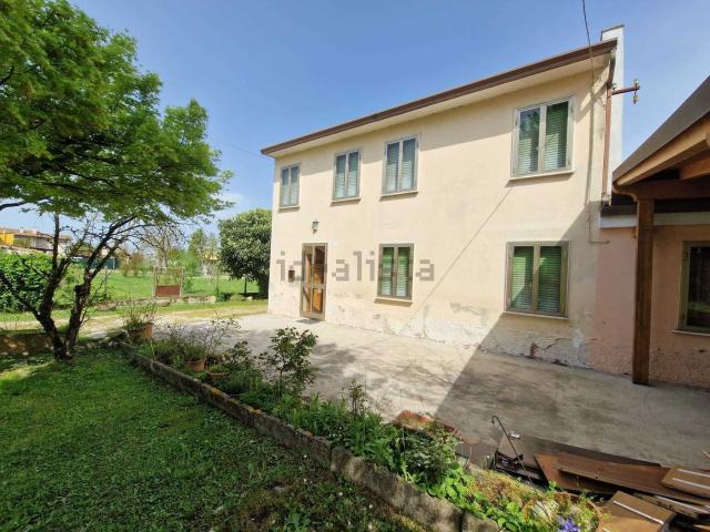Casa in vendita a Gavello, Rovigo