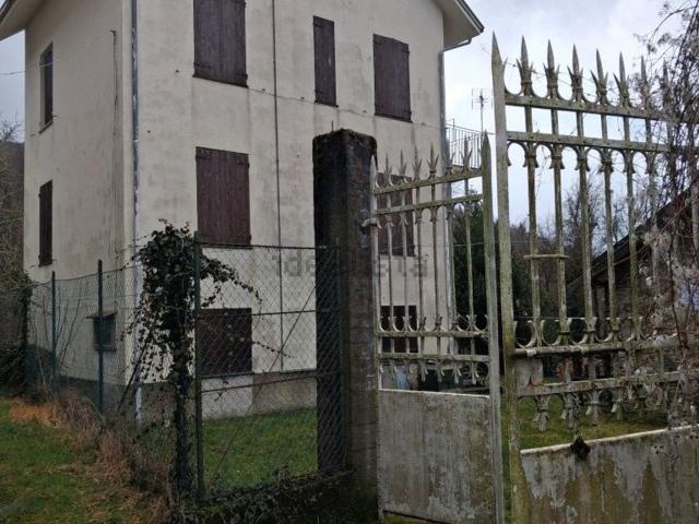 Casa in vendita a Casaleggio, Torriglia