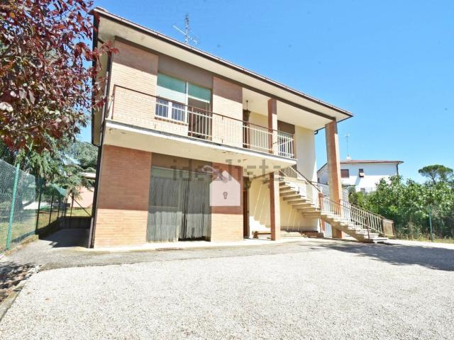 Casa in vendita a Marche, Macerata
