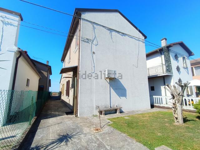 Casa in vendita a Mezzogoro, Codigoro