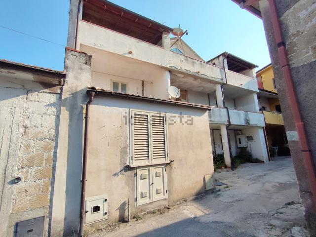Casa in vendita a San Lorenzello, Campania