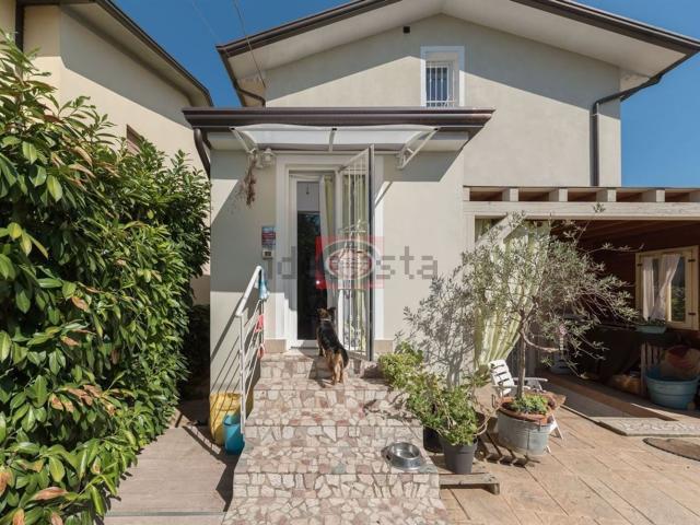 Casa in vendita a Unione dei comuni Valle del Savio, Cesenà