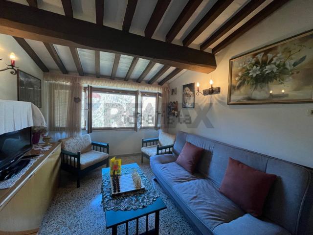 Casa in vendita a Unione dei comuni Media Valle del Serchio, Coreglia Antelminelli