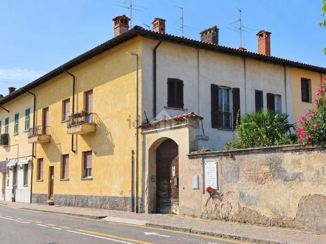Casa in vendita a Castellazzo de' Barzi, Robecco sul Naviglio
