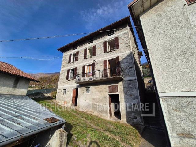 Casa in vendita a Buglio In Monte, Lombardia