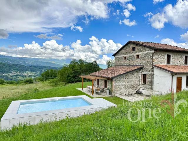 Casa in vendita a Unione Comuni Garfagnana, Camporgiano