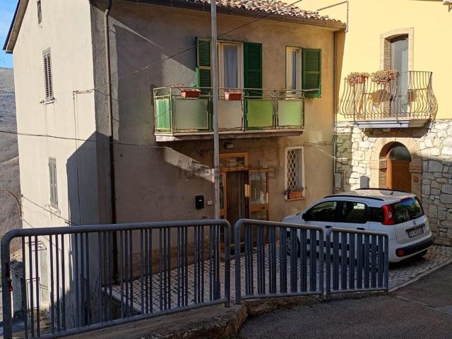 Casa in vendita a Carunchio, Abruzzo