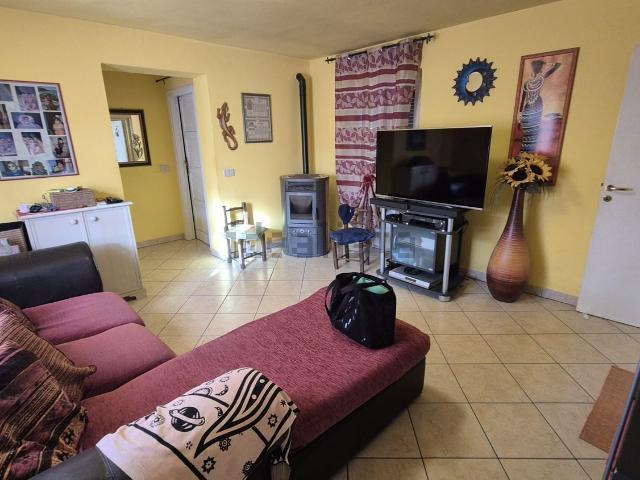 Casa in vendita a Trecastelli, Marche