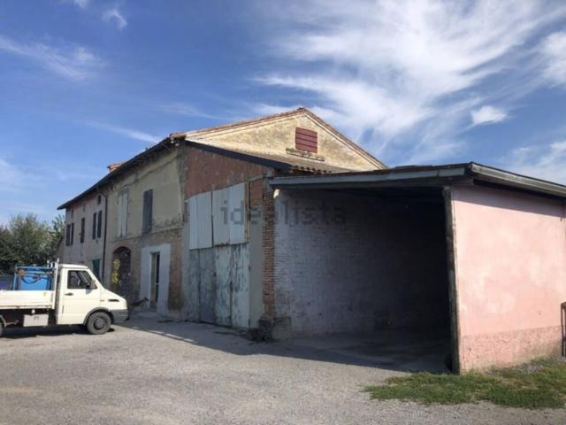 Casa in vendita a Soragna, Reggio Emilia