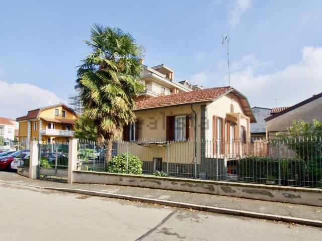 Casa in vendita a Nichelino, Torino
