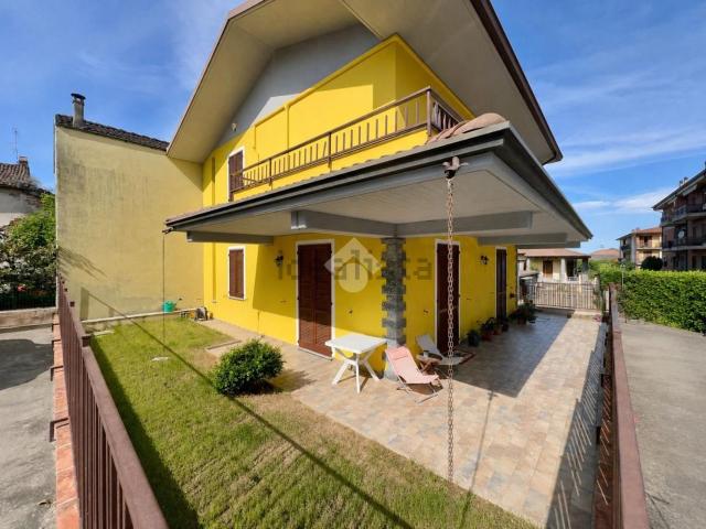 Casa in vendita a Broni, Lombardia