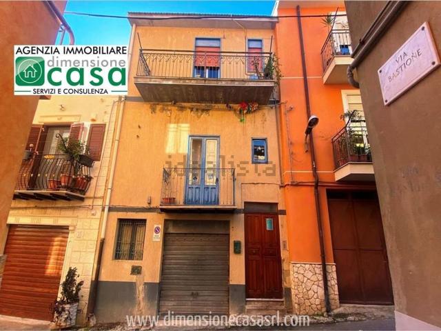 Casa in vendita a San Cataldo, Sicilia