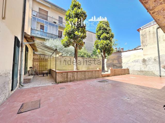 Casa in vendita a Campi Bisenzio, Toscana