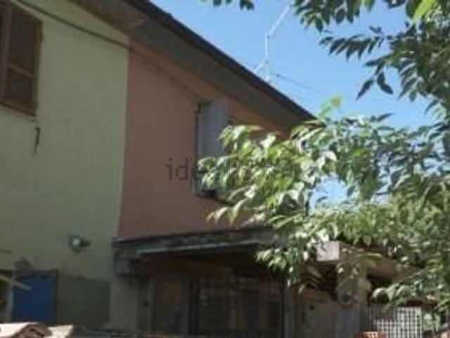Casa in vendita a Borgonovo Val Tidone, Reggio Emilia