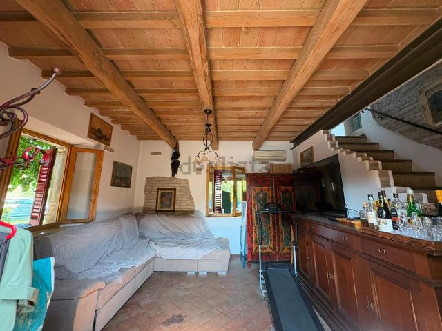 Casa in vendita a Piantata del Ponte, Marche