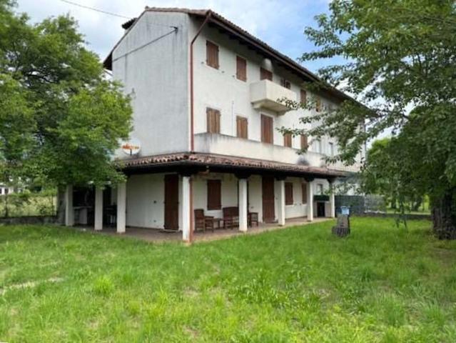 Casa in vendita a Castello di Aviano, Aviano