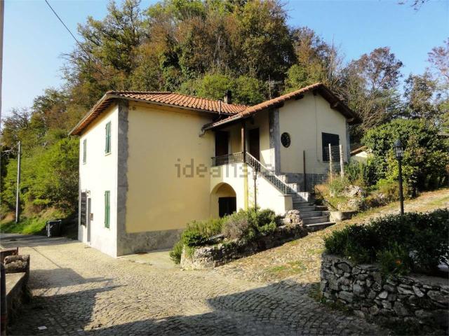 Casa in vendita a Piana Crixia, Liguria