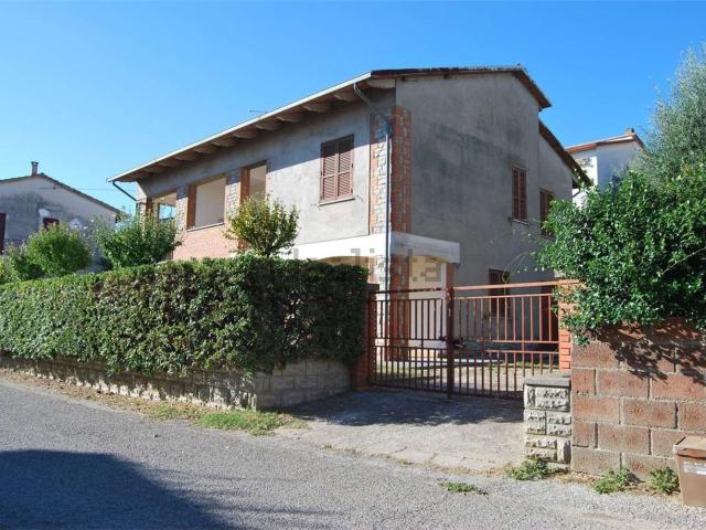 Casa in vendita a Passignano Sul Trasimeno, Umbria