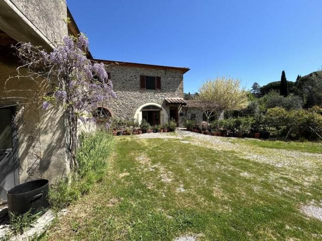 Casa in vendita a Cortona, Toscana